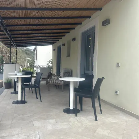 Eolia Oda ve Kahvaltı
