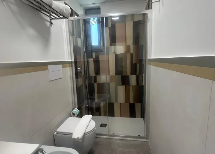 Eolia Nocleg ze śniadaniem 4*