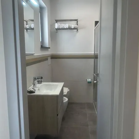 Eolia 4* ליפארי