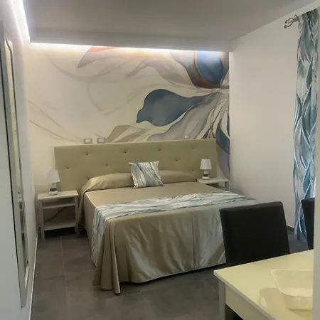 לינה וארוחת בוקר Eolia 4*