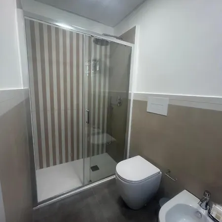 Eolia Nocleg ze śniadaniem 4*