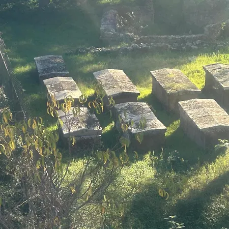 Eolia Bed & Breakfast 4*